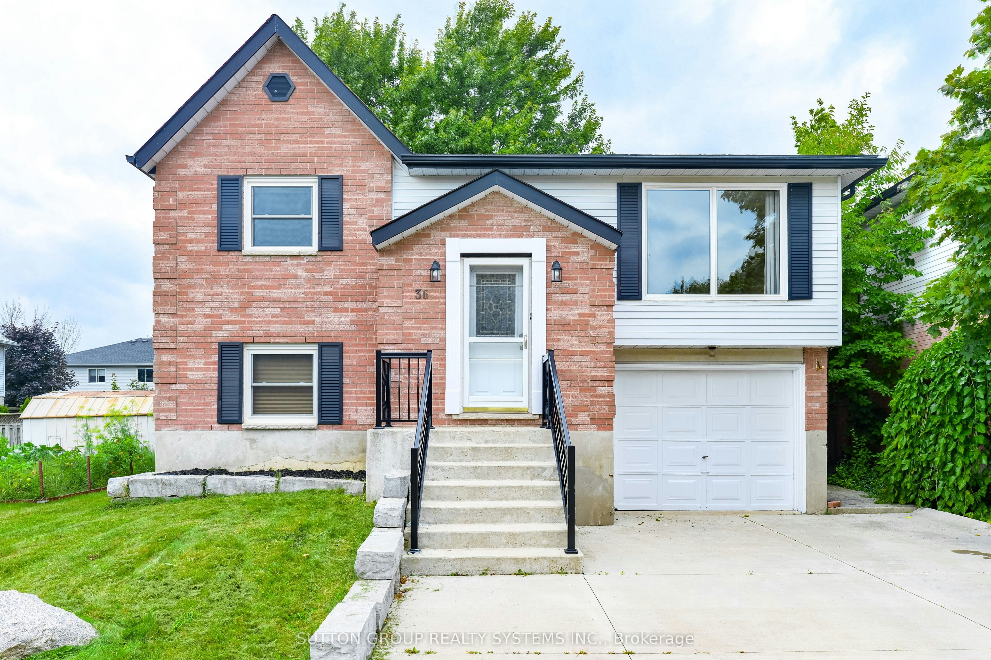 Upper-36 Enfield Drive, Cambridge, ON, N1P 1A5