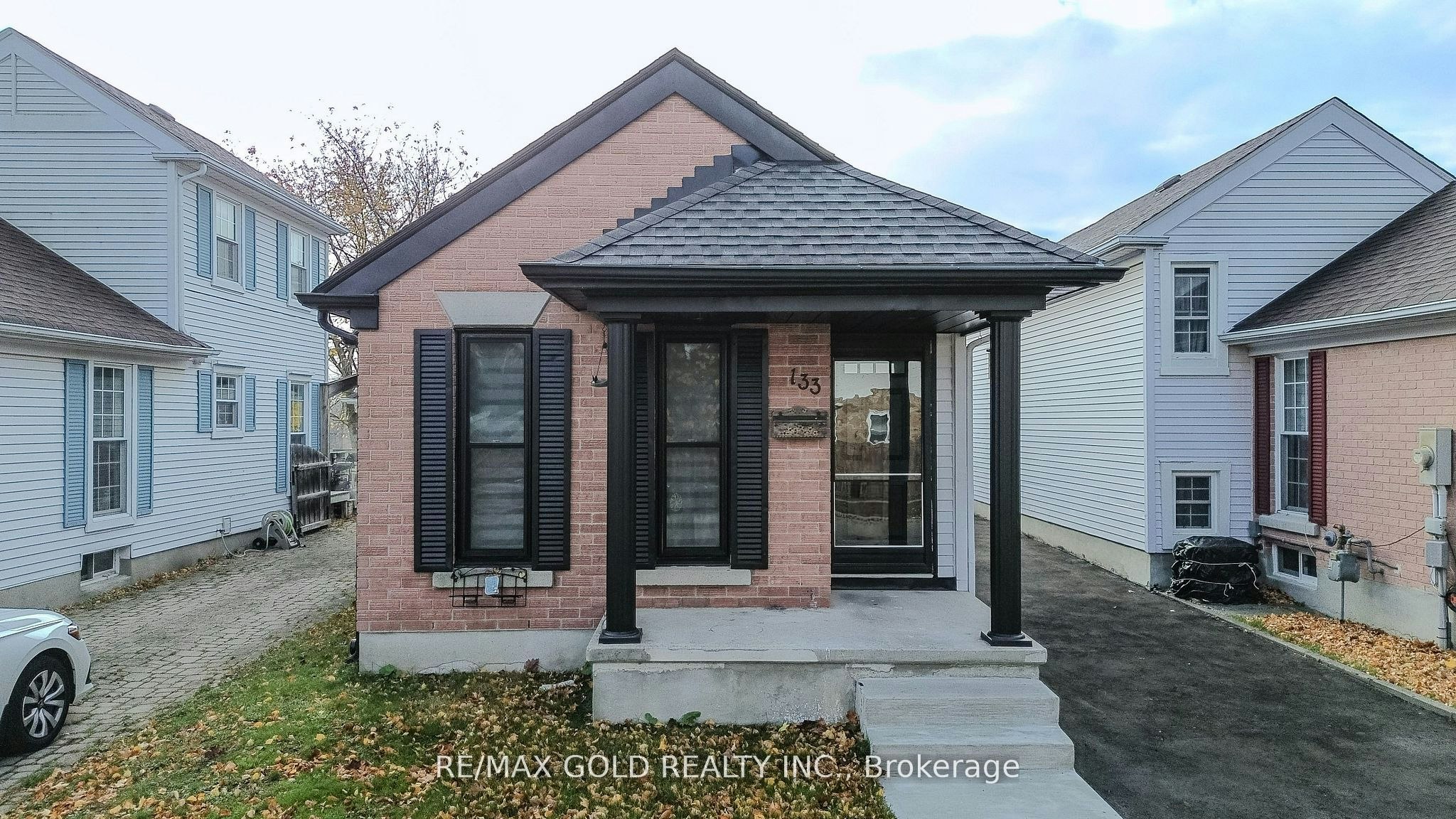 133 Wake Robin Drive, Kitchener, ON, N2E 3L6