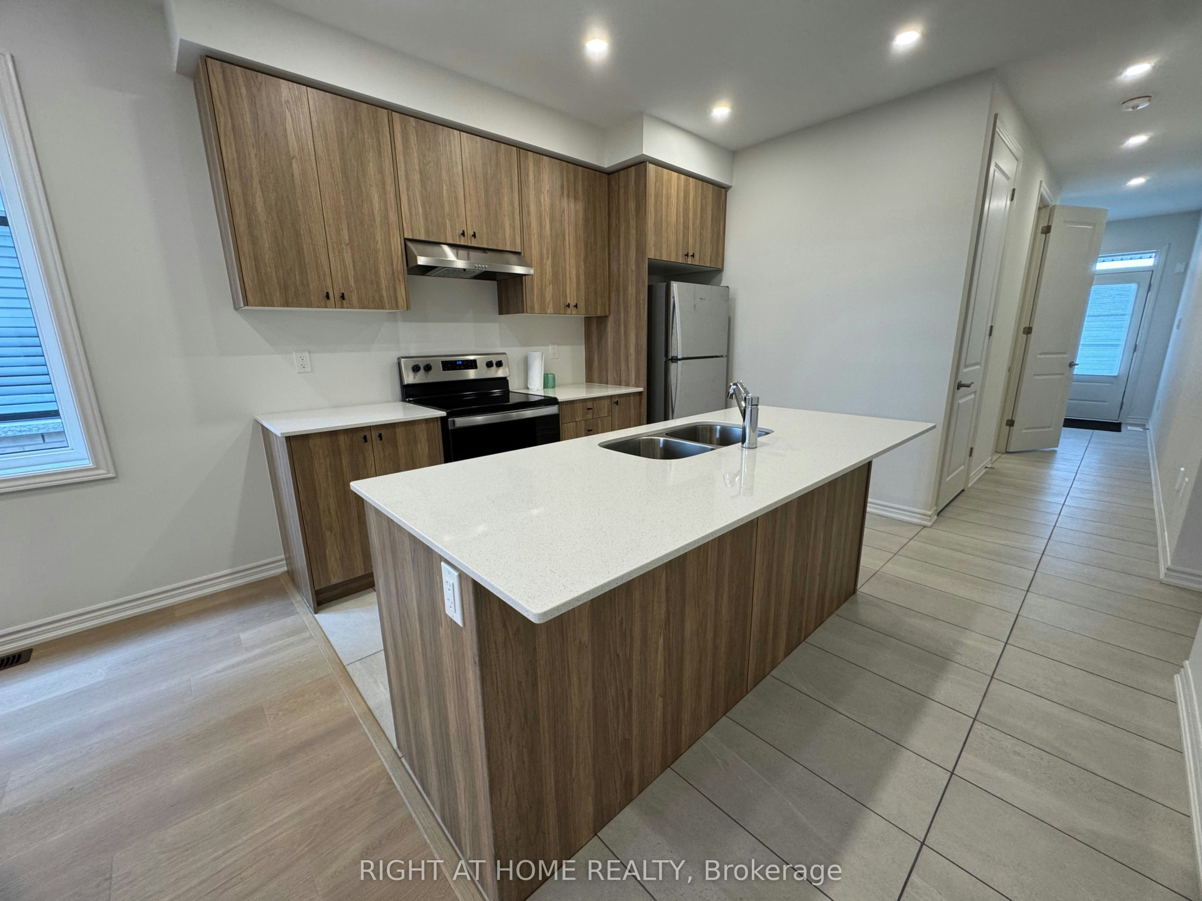 Main-60 Debois Street, Kawartha Lakes, ON, K9V 6A9 - 17