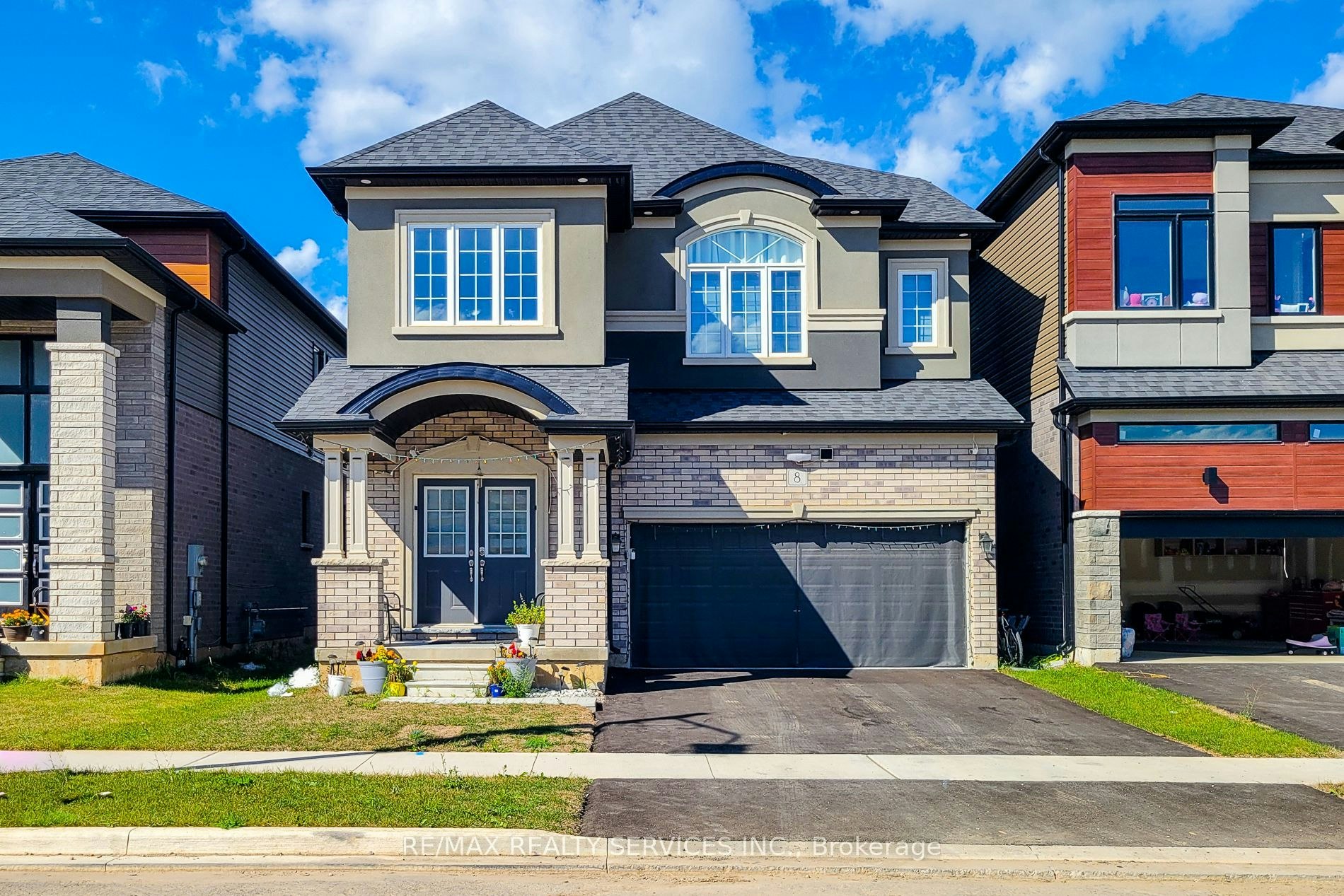 8 Waldron Street, Brantford, ON, N3V 0B9