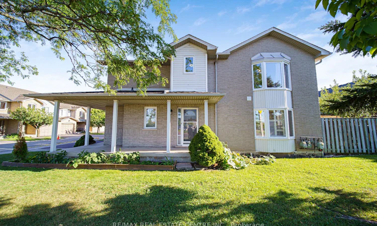 1-800 Paramount Drive