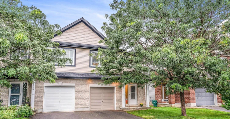 514 Cherokee Way, Ottawa, ON, K2S 0H5