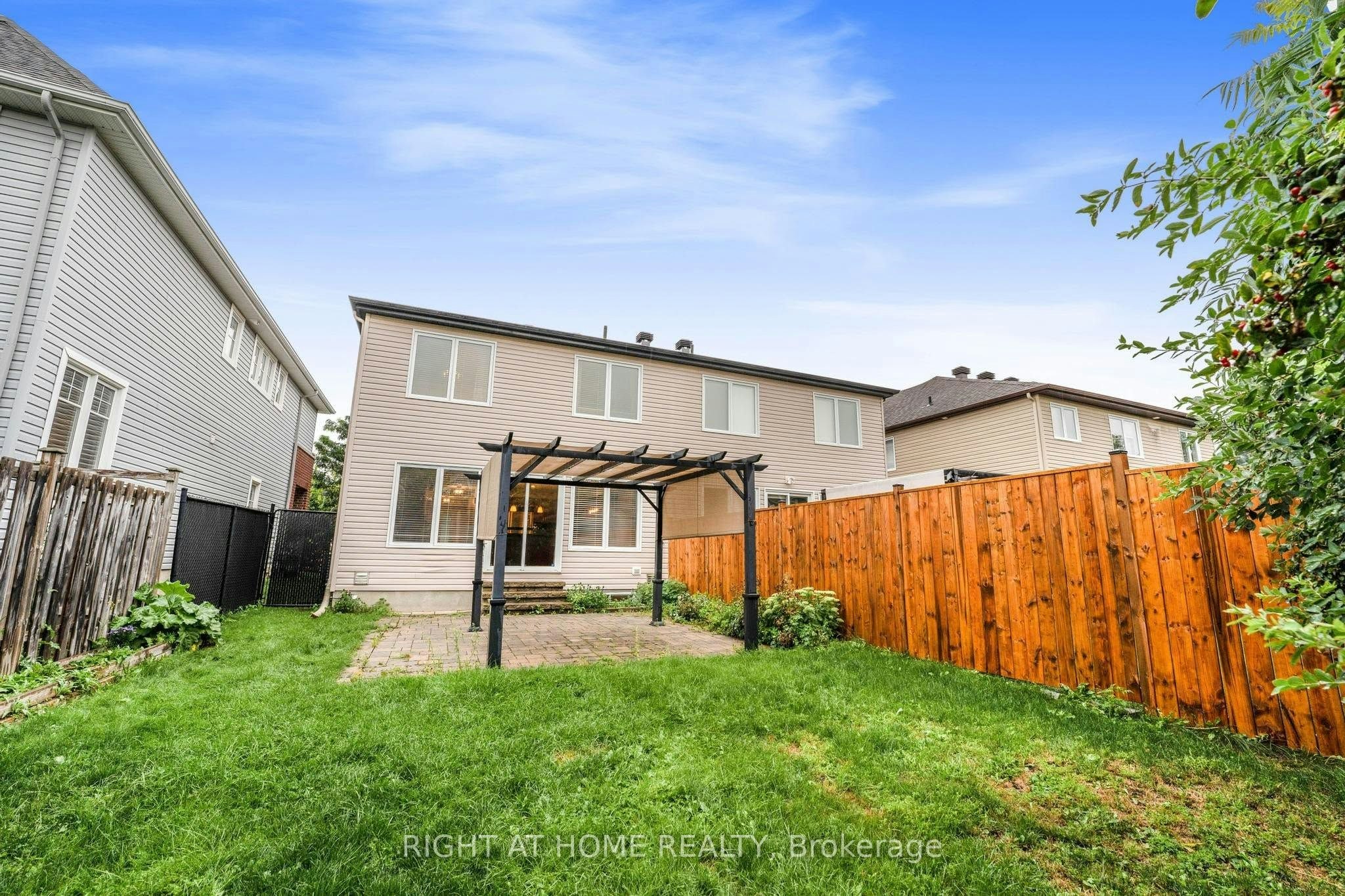 514 Cherokee Way, Ottawa, ON, K2S 0H5 - 23