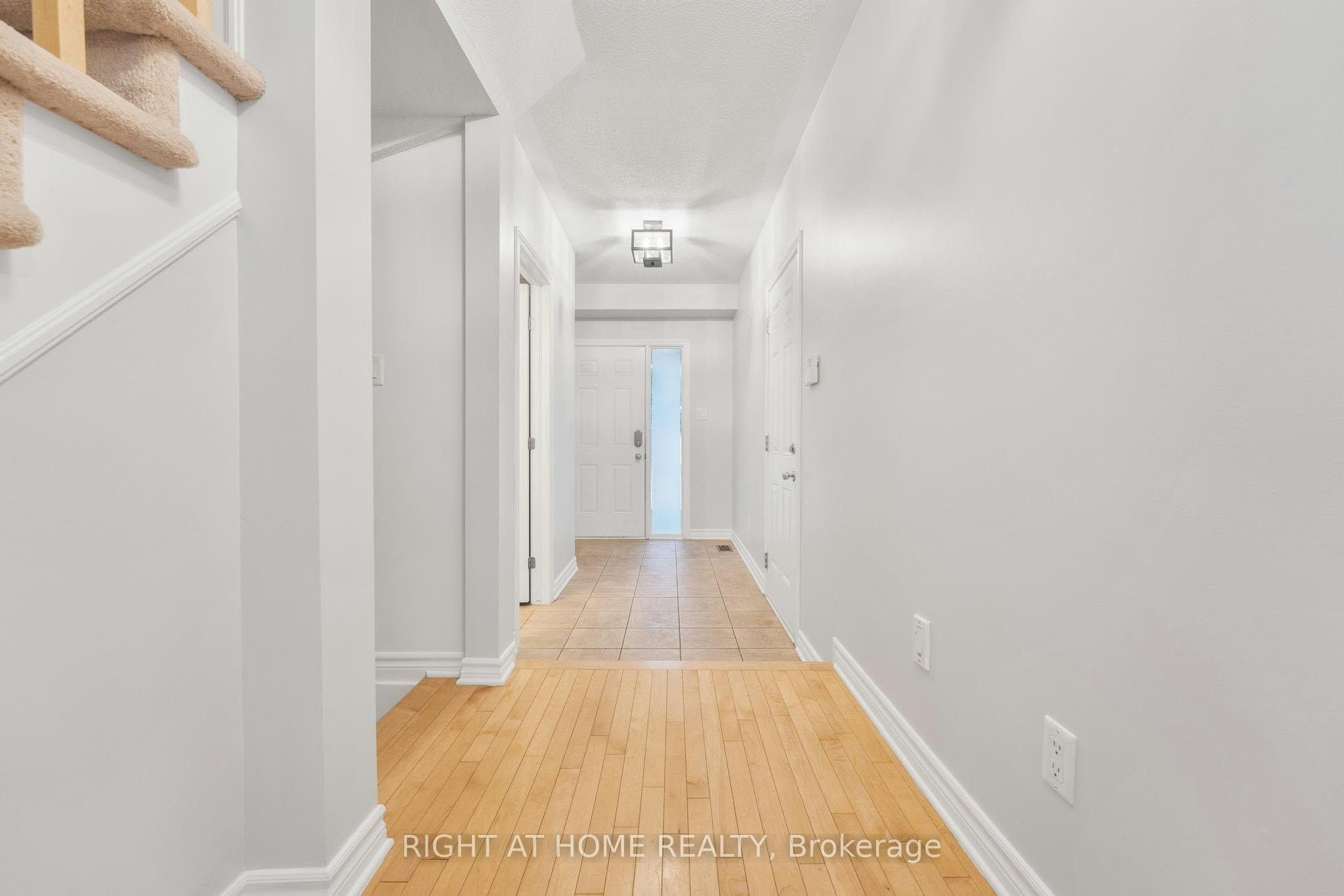 514 Cherokee Way, Ottawa, ON, K2S 0H5 - 3
