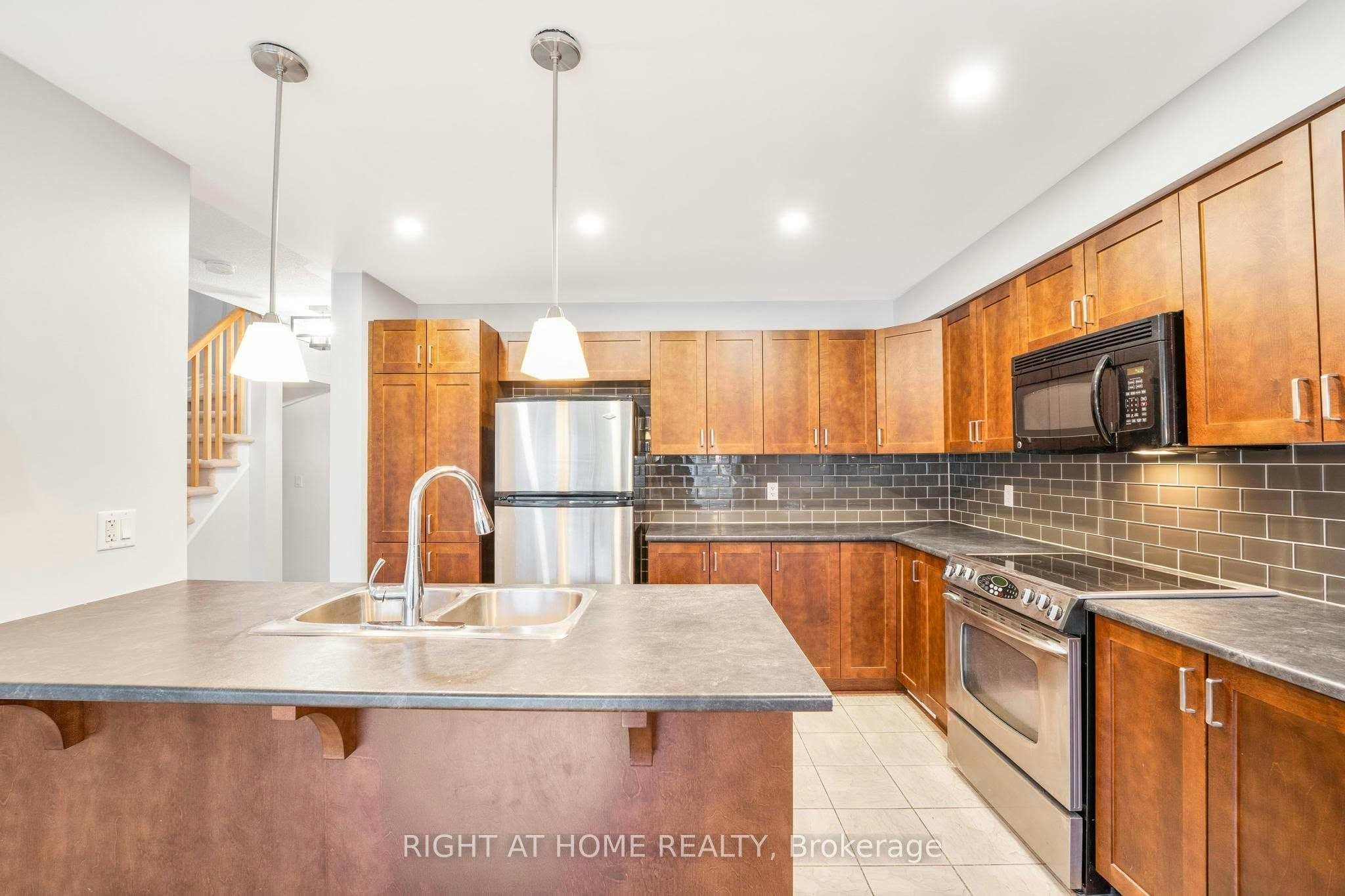 514 Cherokee Way, Ottawa, ON, K2S 0H5 - 7