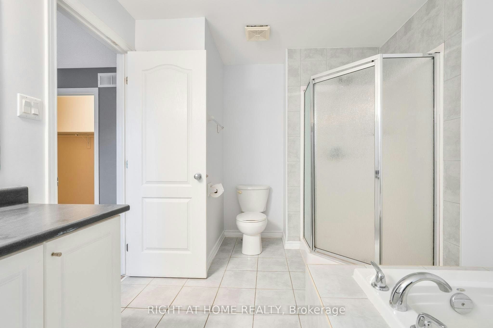 514 Cherokee Way, Ottawa, ON, K2S 0H5 - 13