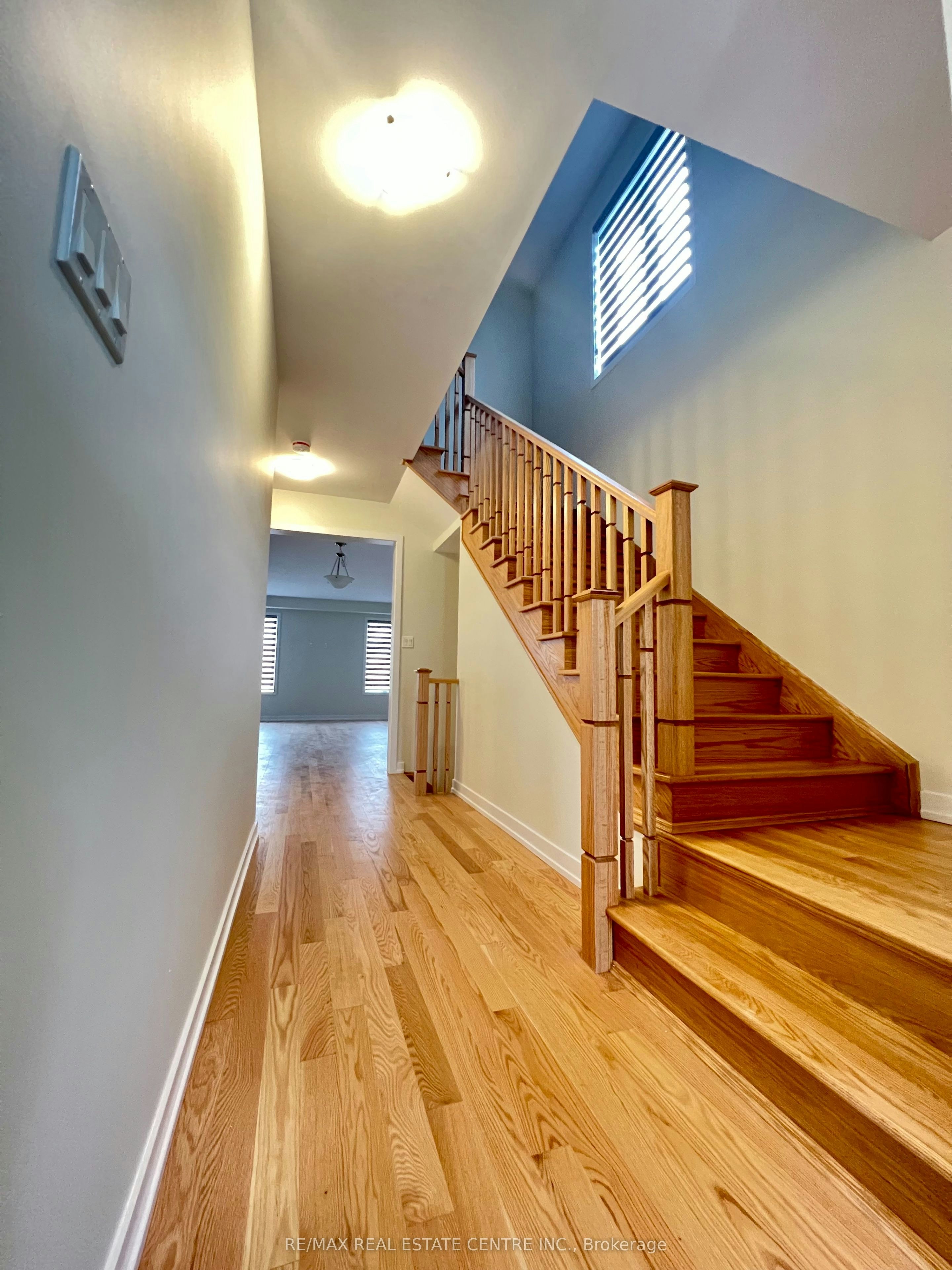 156 Lumb Drive, Cambridge, ON, N1T 0E7 - 4