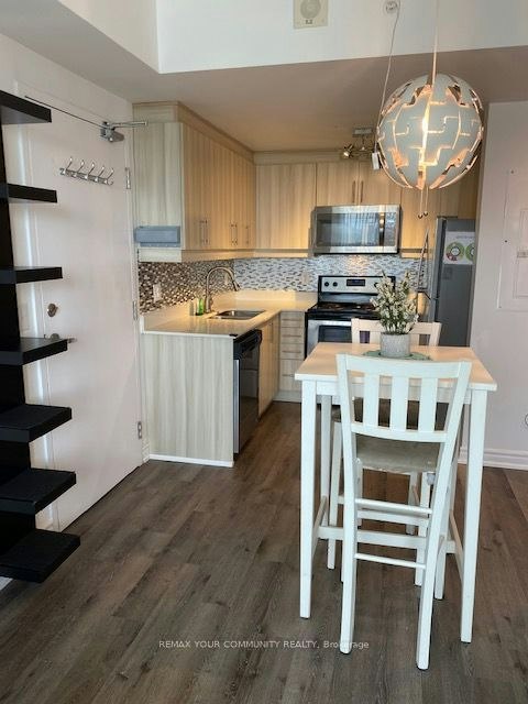 2304-158 King Street, Waterloo, ON, N2J 0E5 - 5