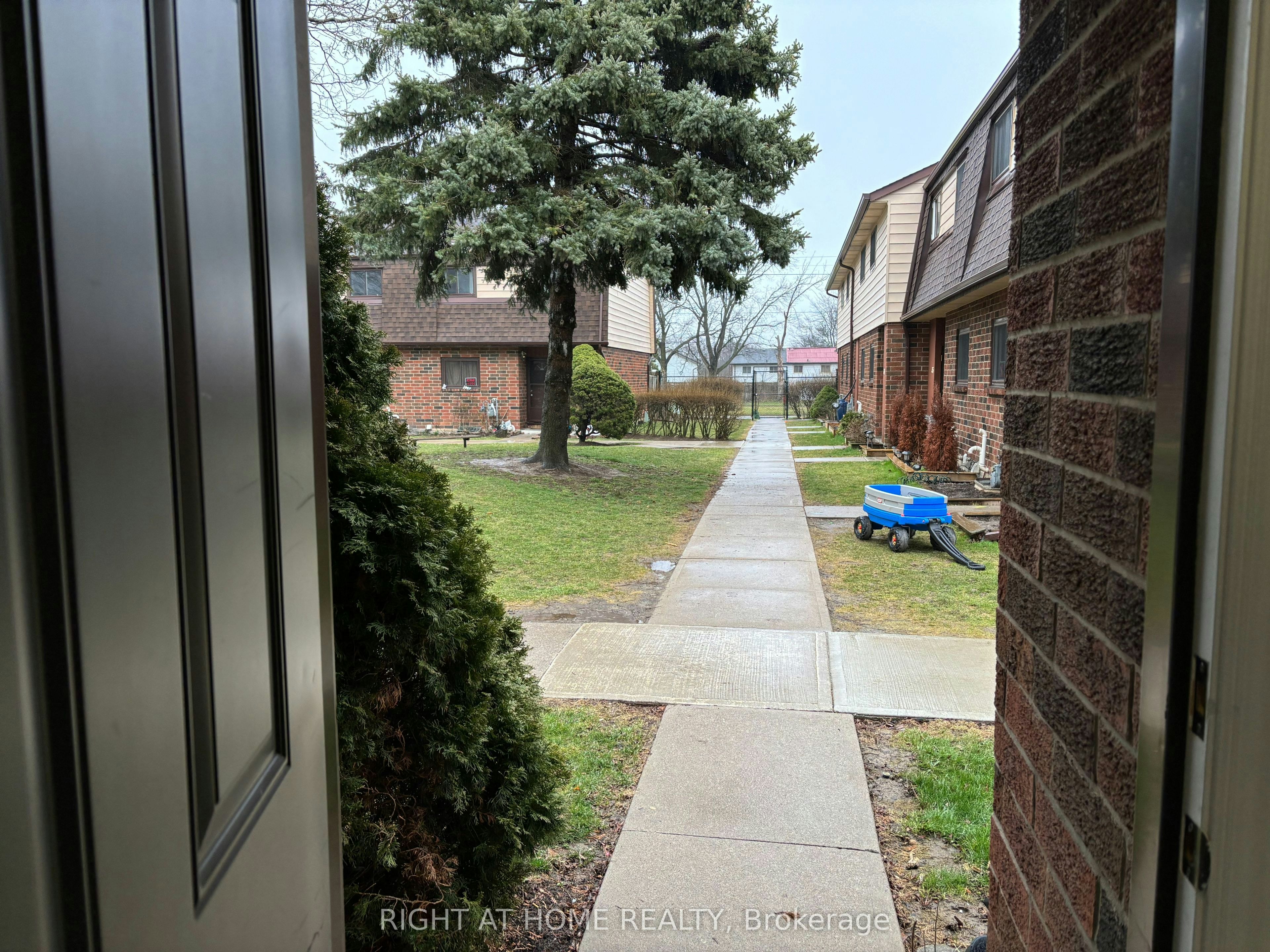45-25 Garrow Drive, Hamilton, ON, L9C 2X2 - 30