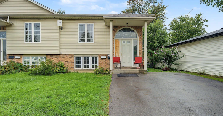 Lower-13 Waite Lane, St. Catharines, ON, L2P 3Y7