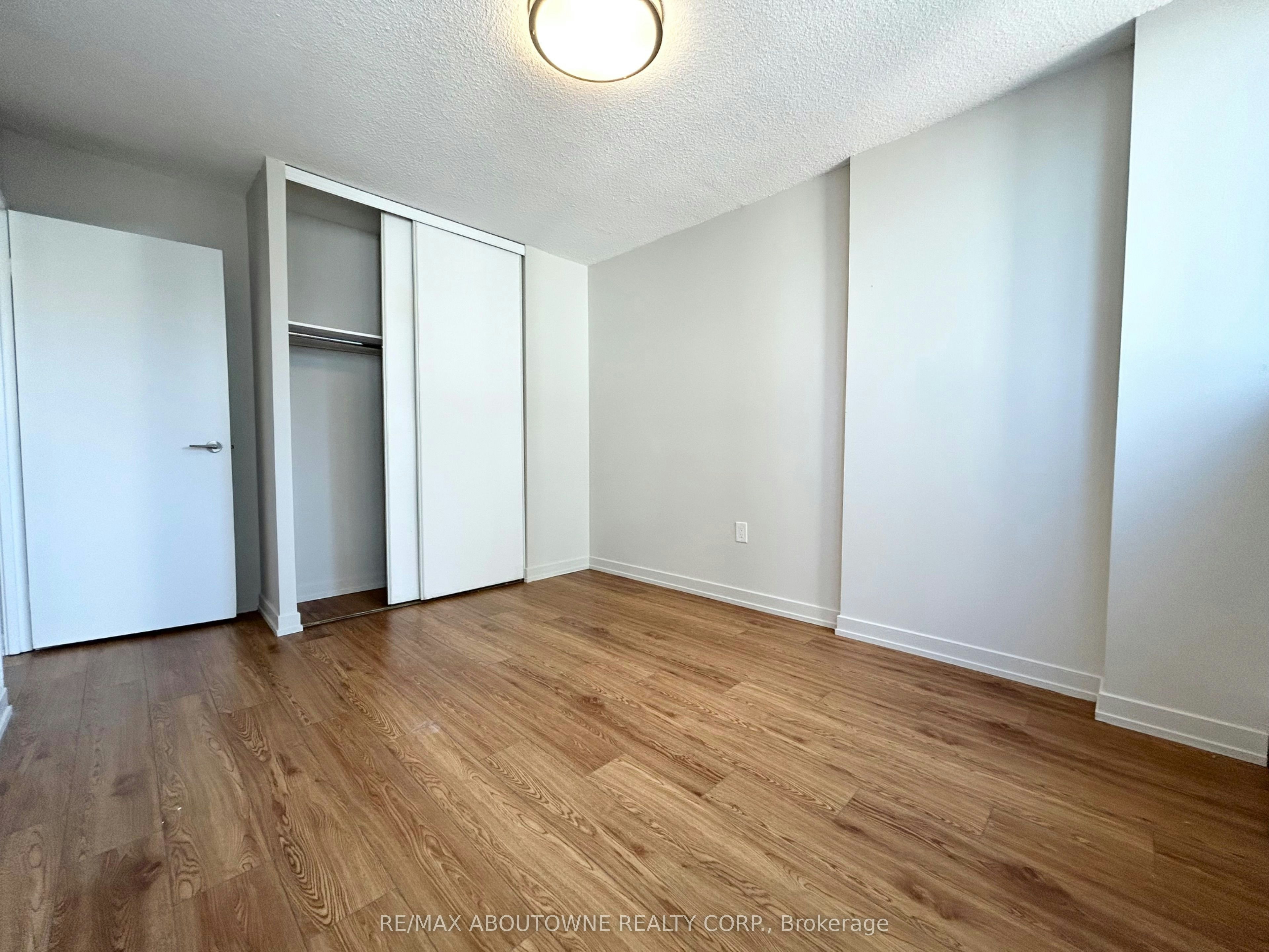 902-111 Market Street, Hamilton, ON, L8R 3K2 - 12