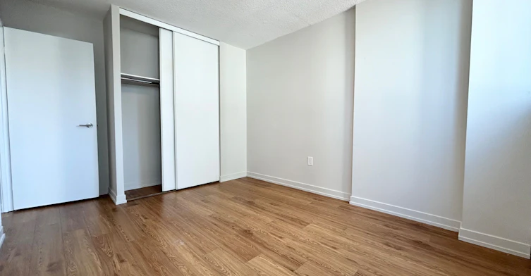 902-111 Market Street, Hamilton, ON, L8R 3K2 - 12