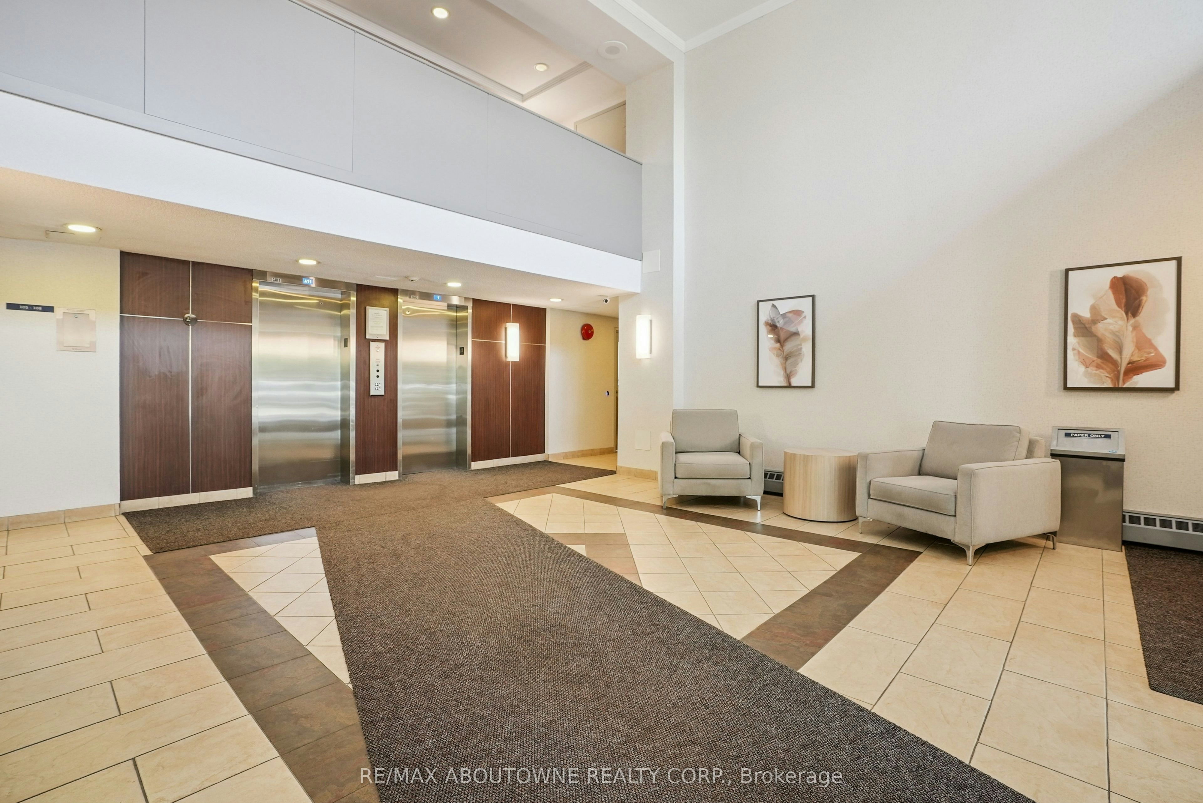 902-111 Market Street, Hamilton, ON, L8R 3K2 - 4