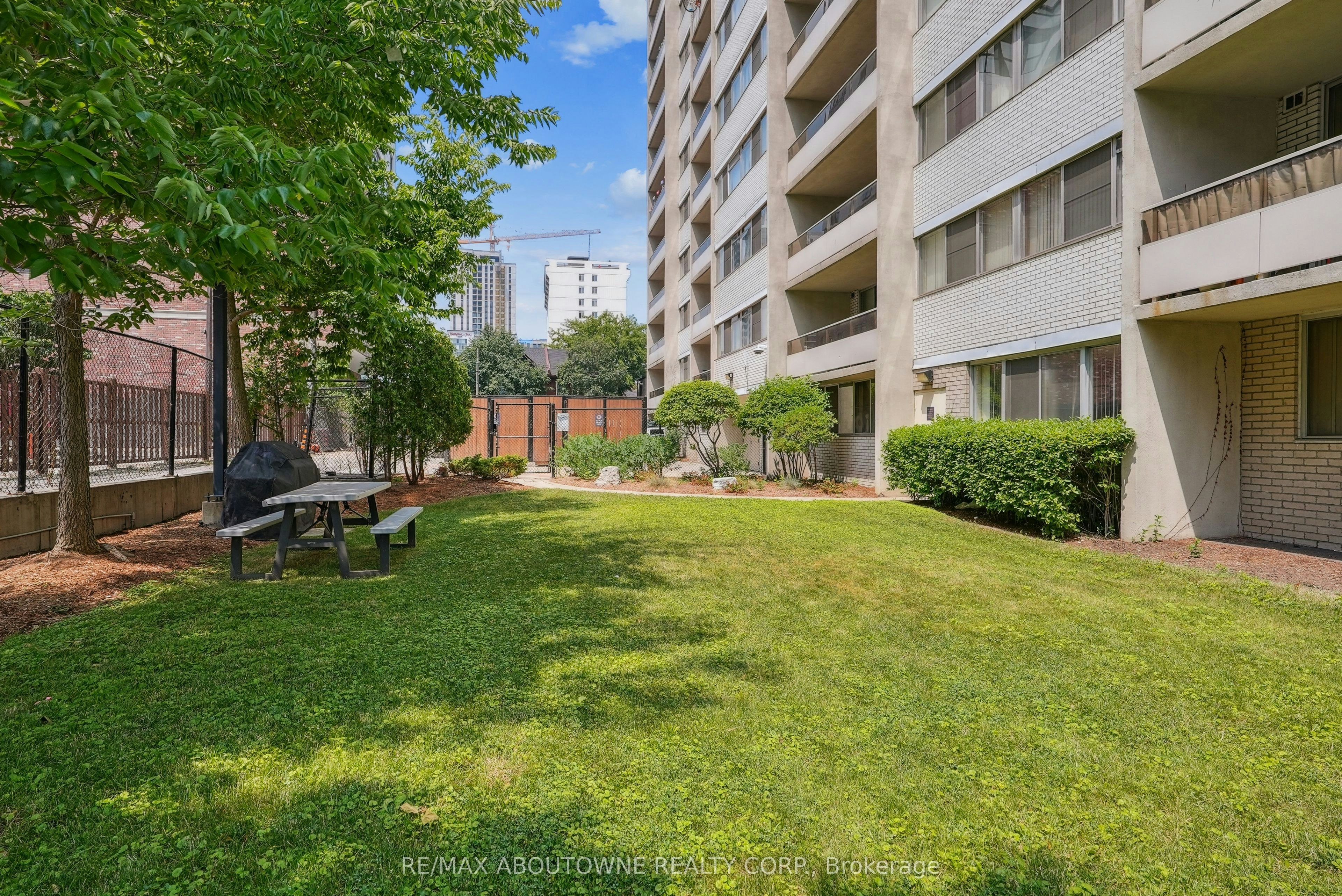 902-111 Market Street, Hamilton, ON, L8R 3K2 - 25