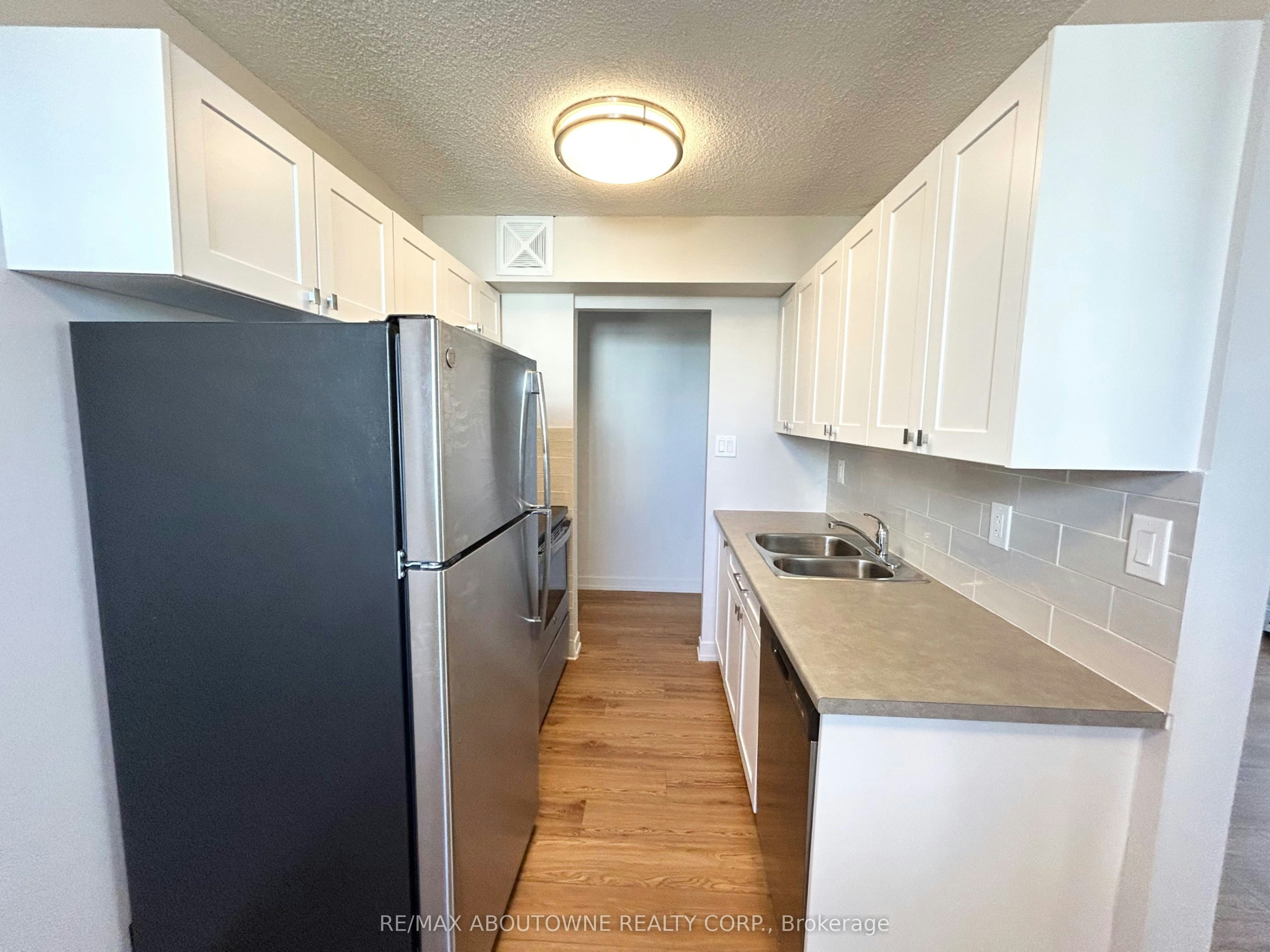 902-111 Market Street, Hamilton, ON, L8R 3K2 - 8