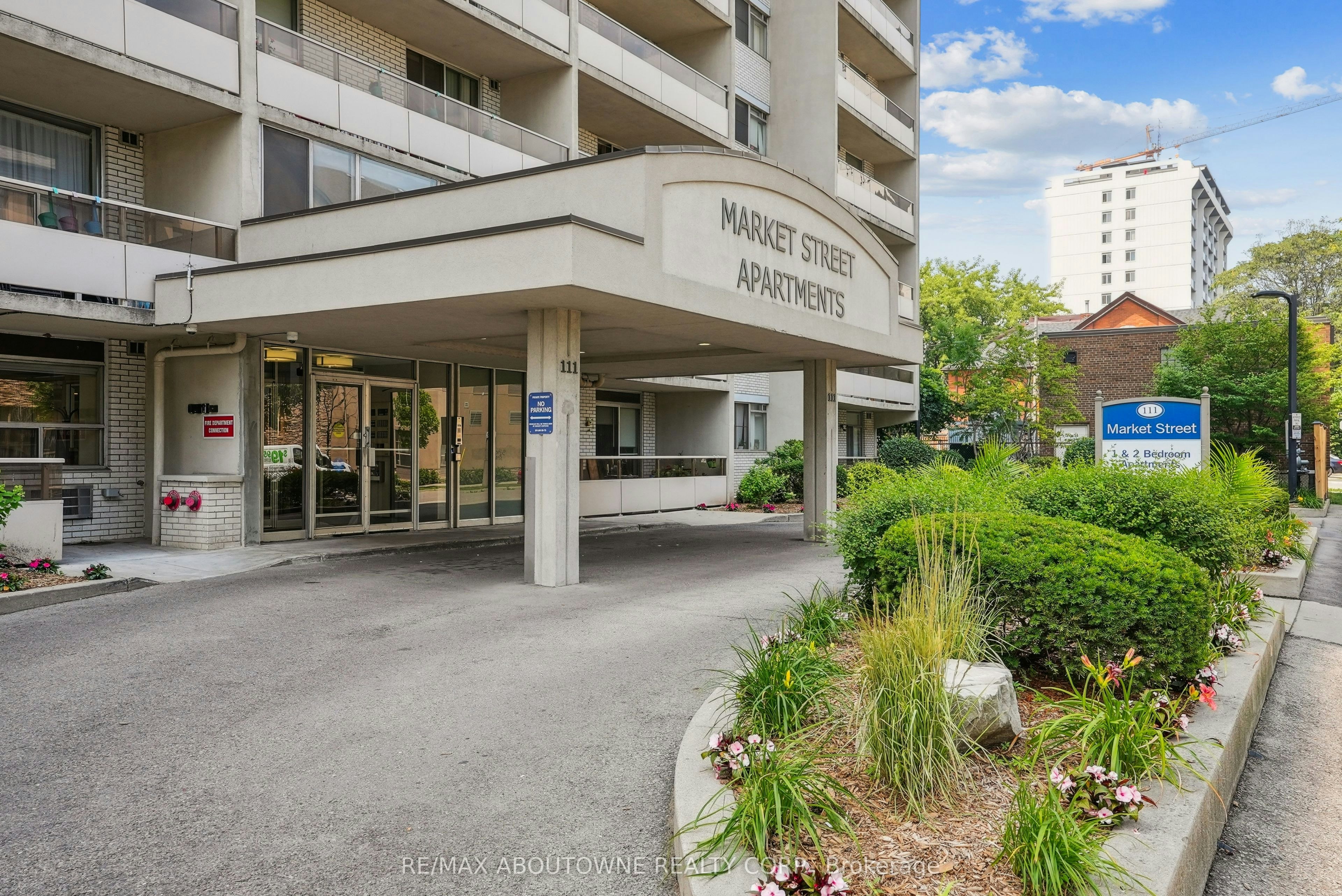 902-111 Market Street, Hamilton, ON, L8R 3K2 - 2