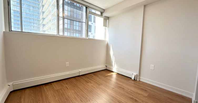 902-111 Market Street, Hamilton, ON, L8R 3K2 - 14