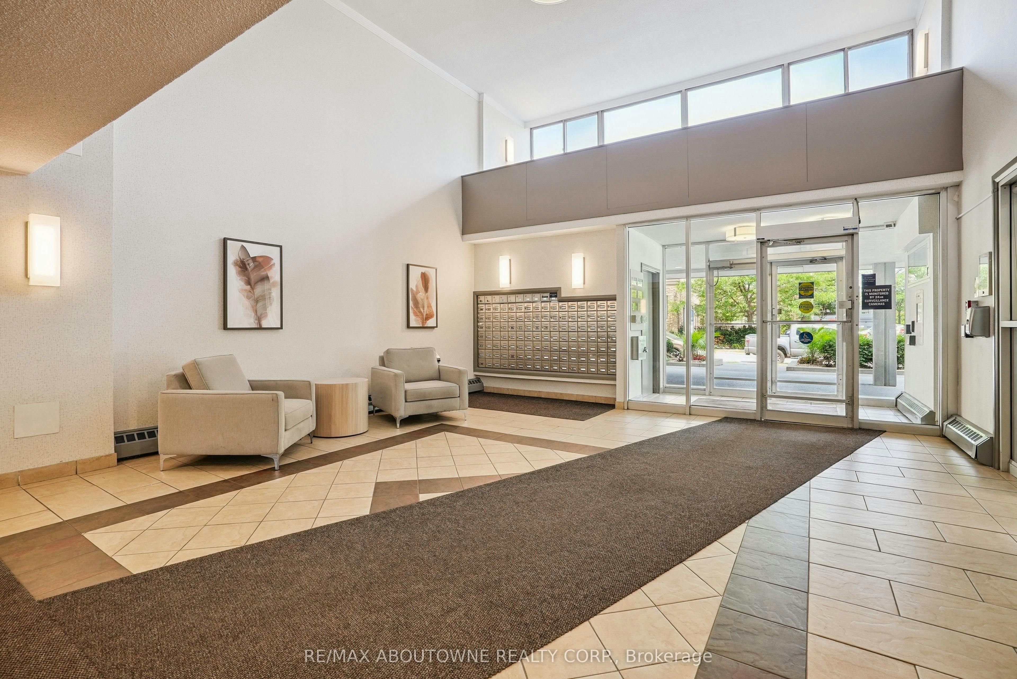 1108-111 Market Street, Hamilton, ON, L8R 3K2 - 3
