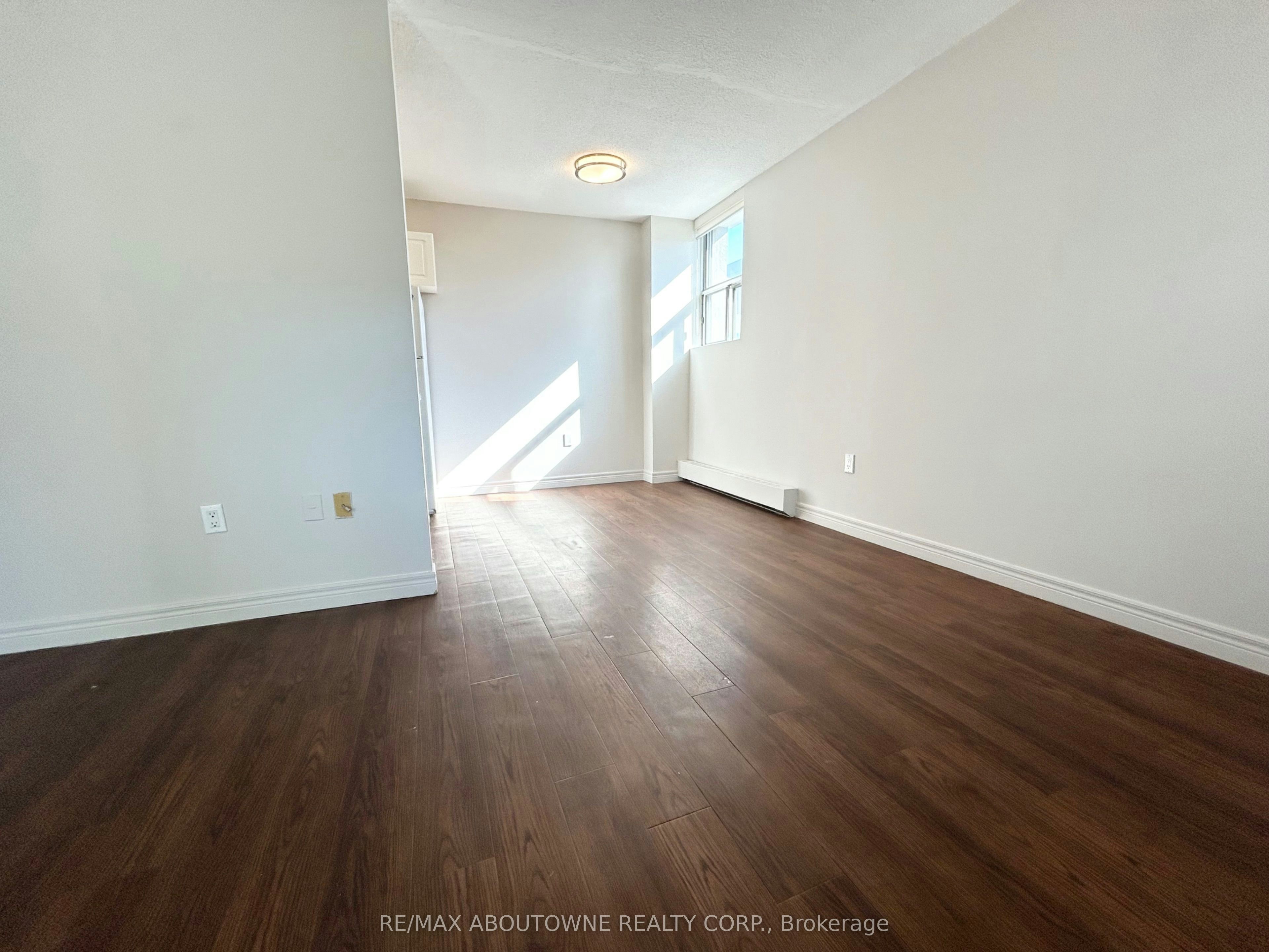 1108-111 Market Street, Hamilton, ON, L8R 3K2 - 8