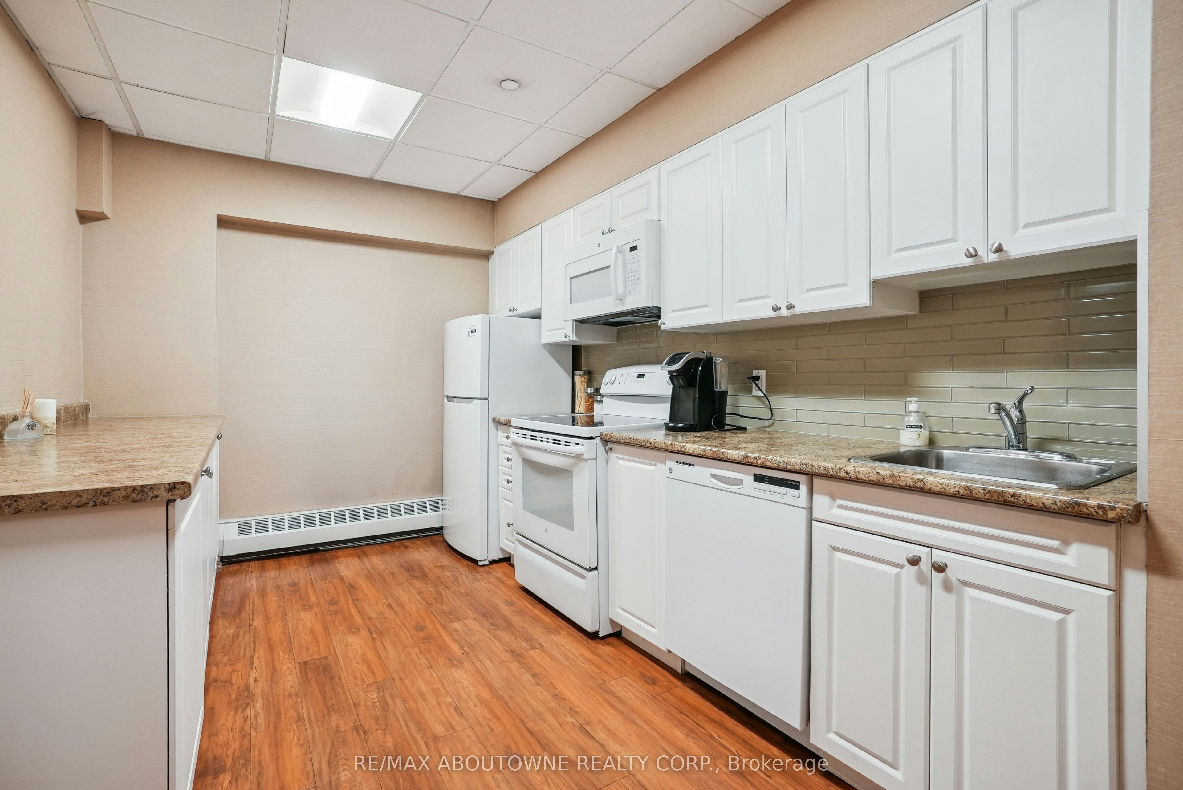 1108-111 Market Street, Hamilton, ON, L8R 3K2 - 24