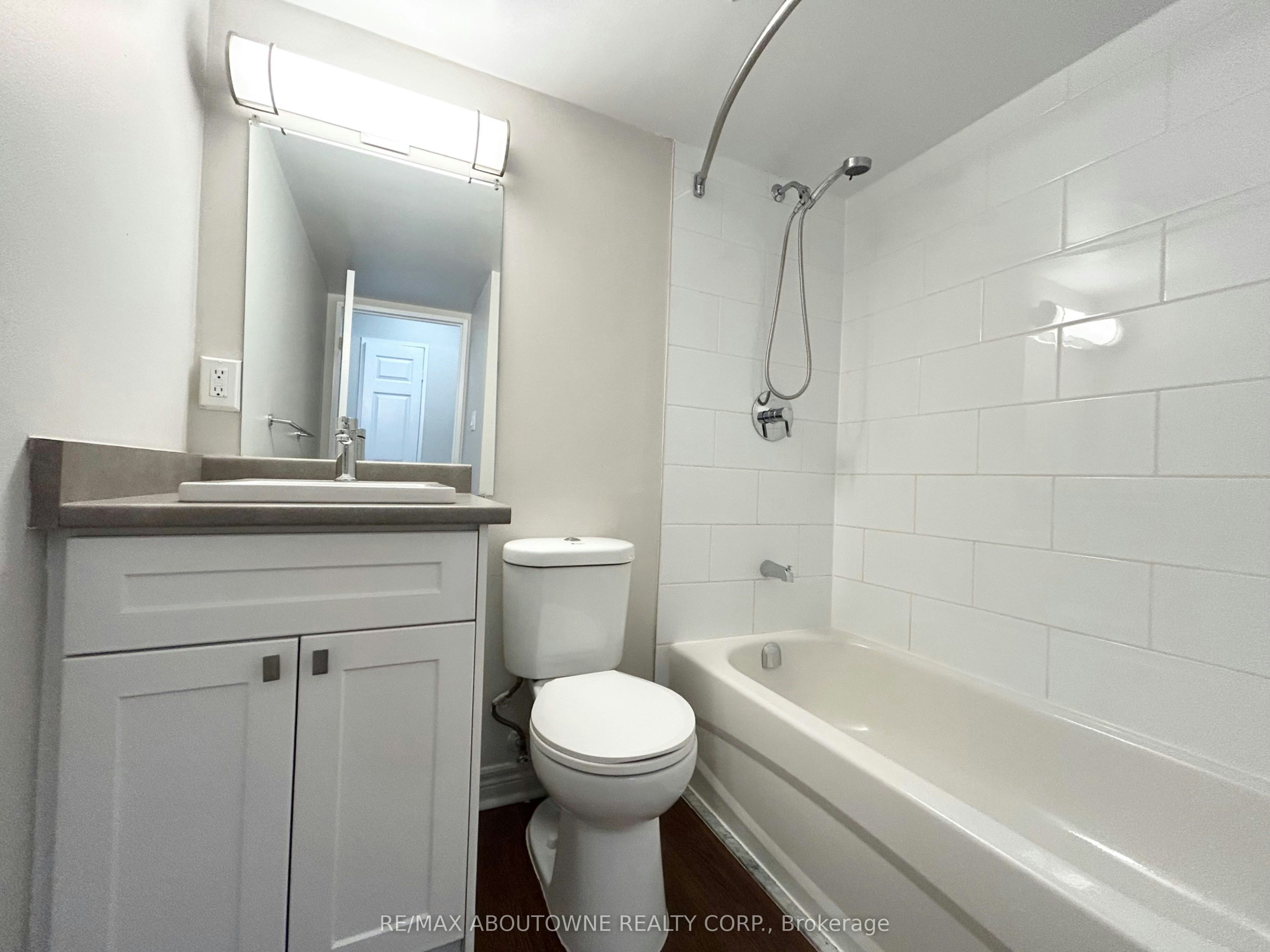 1108-111 Market Street, Hamilton, ON, L8R 3K2 - 12