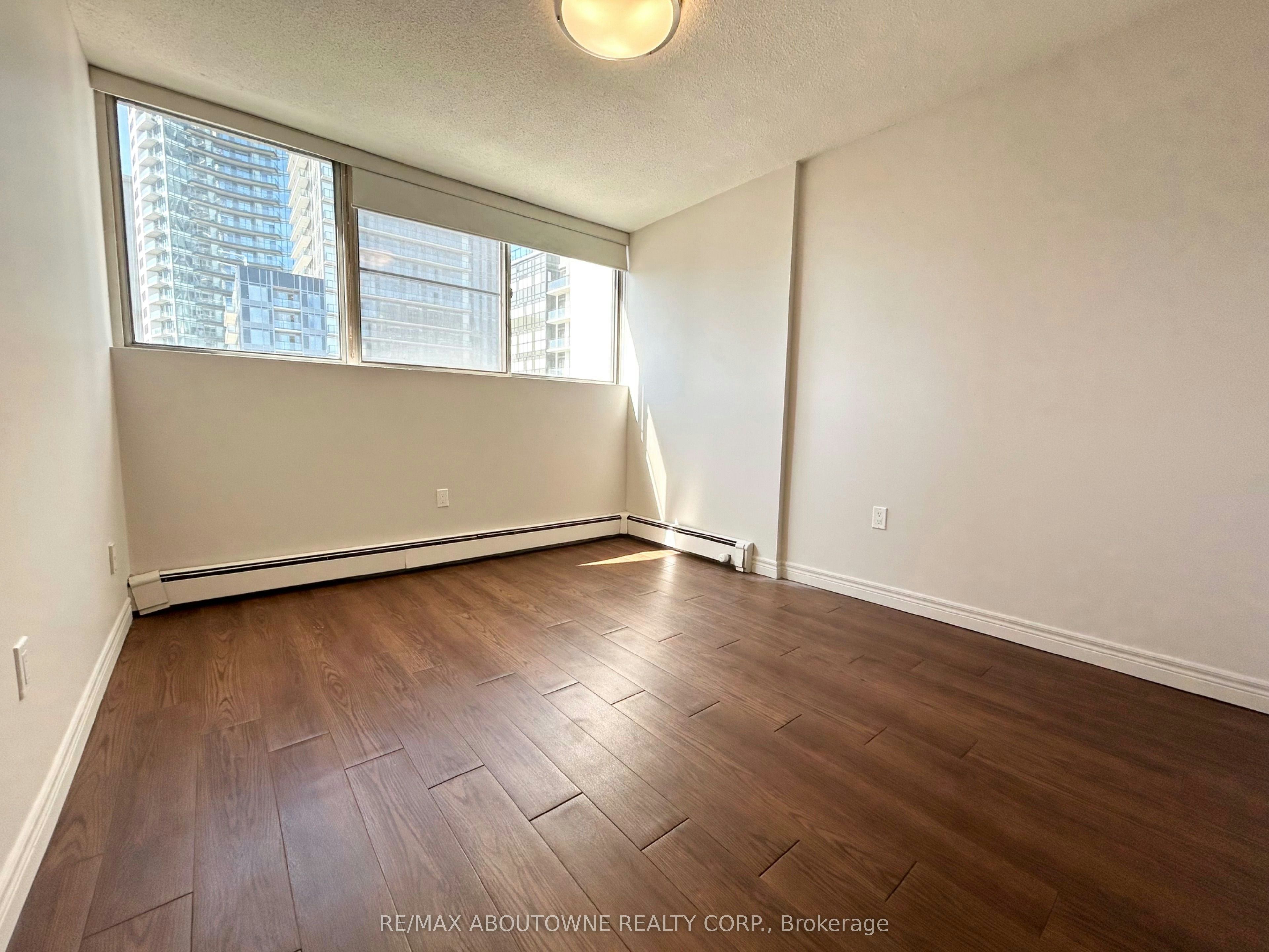 1108-111 Market Street, Hamilton, ON, L8R 3K2 - 11