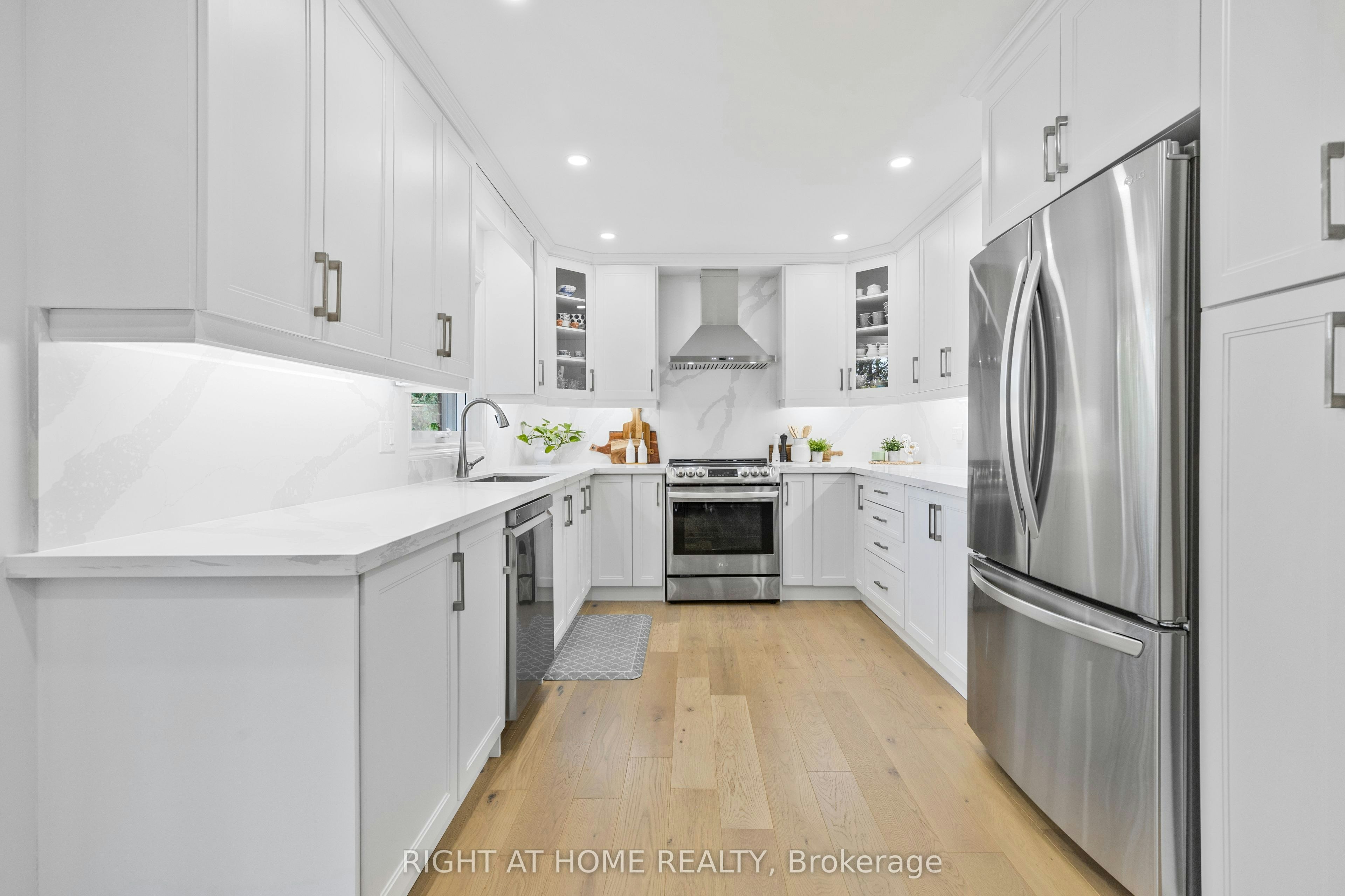 23 Riverview Boulevard, St. Catharines, ON, L2T 3L5 - 9