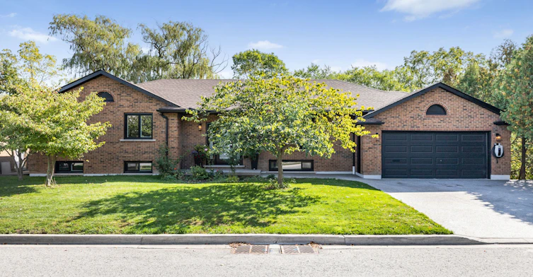 23 Riverview Boulevard, St. Catharines, ON, L2T 3L5