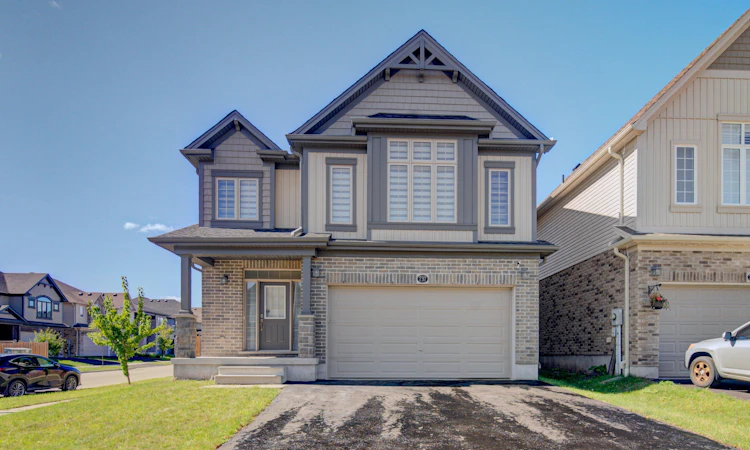 737 Wood Lily Street