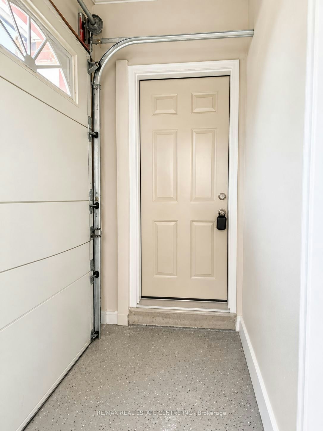 Basement-46 Wayne Drive, Kitchener, ON, N2A 1M2 - 2