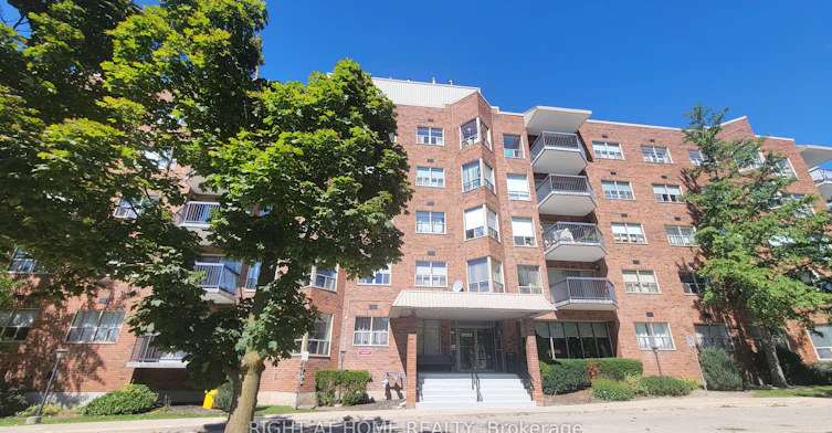505-300 Keats Way, Waterloo, ON, N2L 6E6