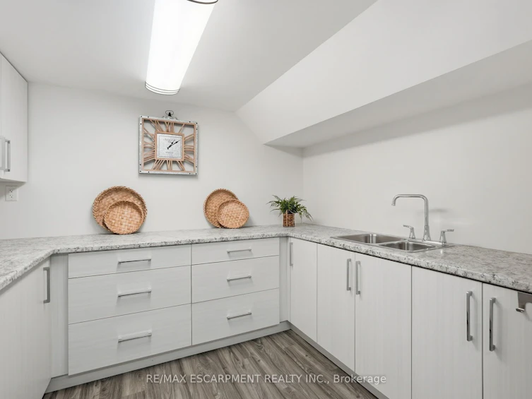 77 Flanders Drive, Hamilton, ON, L8B 0G6 - 31