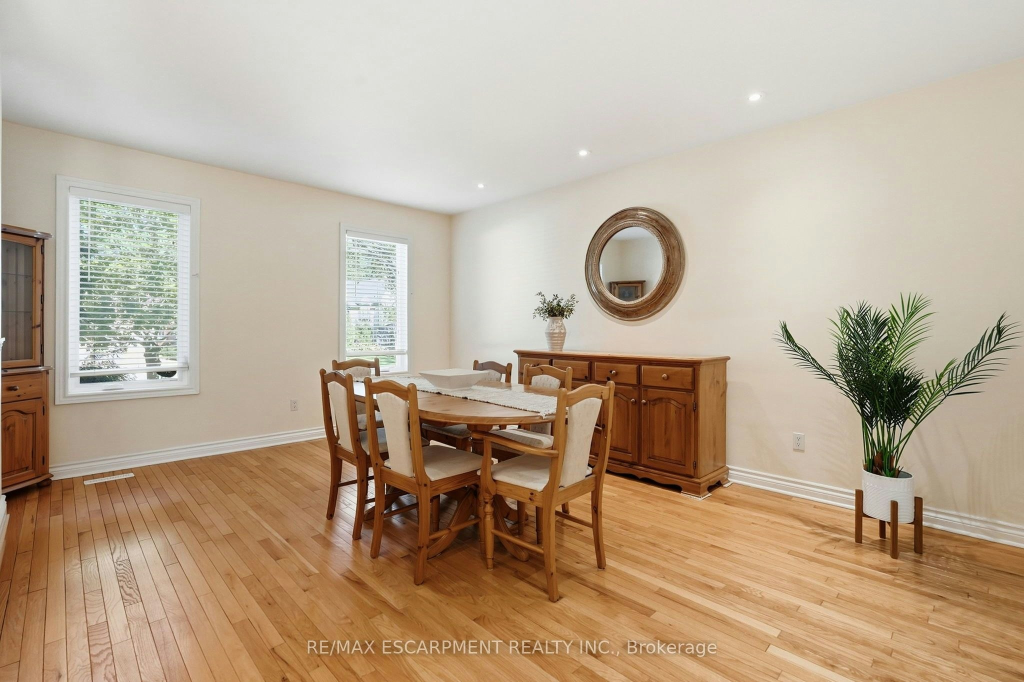 77 Flanders Drive, Hamilton, ON, L8B 0G6 - 6