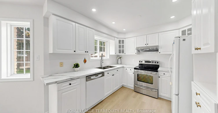 2-700 Champlain Boulevard, Cambridge, ON, N1R 8K1 - 9