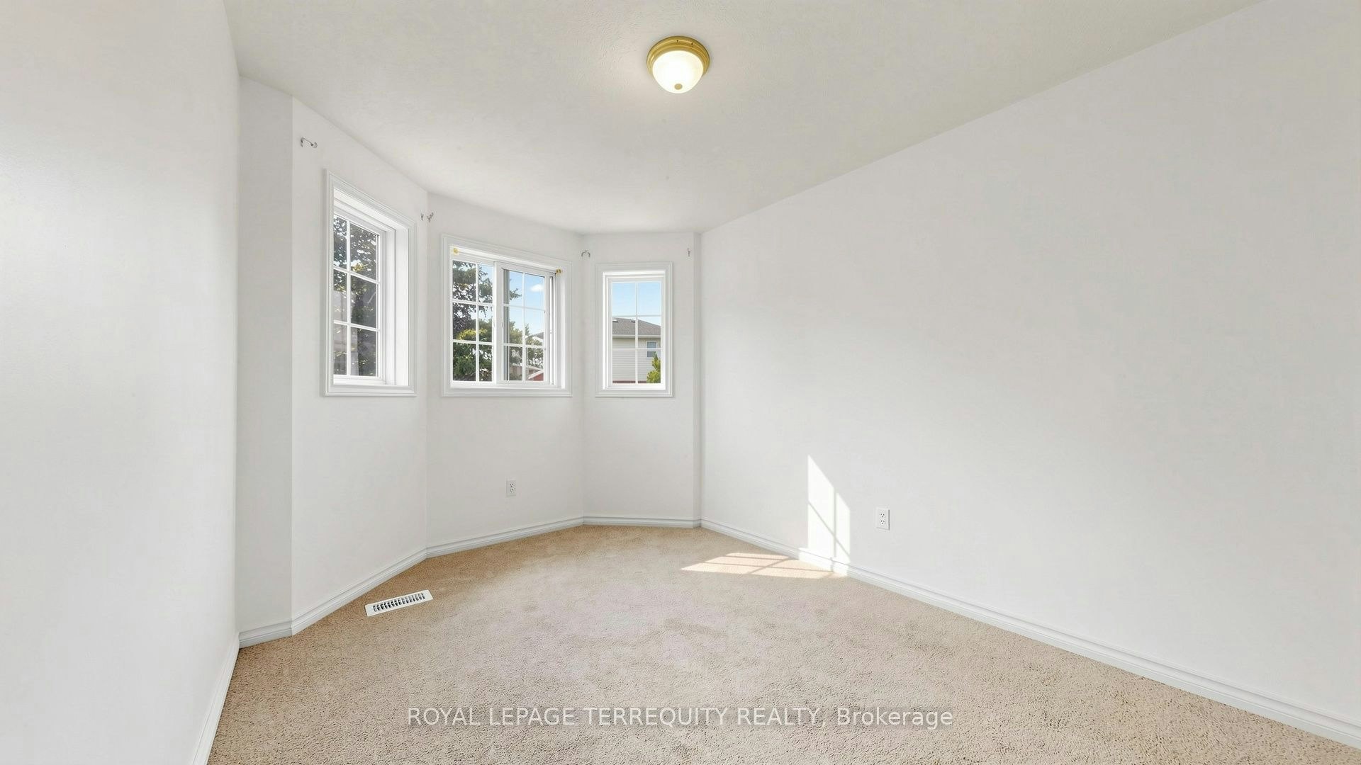 2-700 Champlain Boulevard, Cambridge, ON, N1R 8K1 - 26