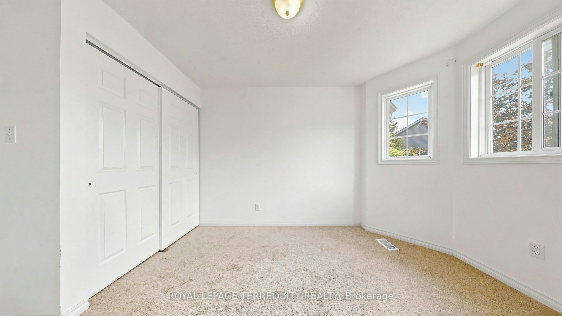 2-700 Champlain Boulevard, Cambridge, ON, N1R 8K1 - 28