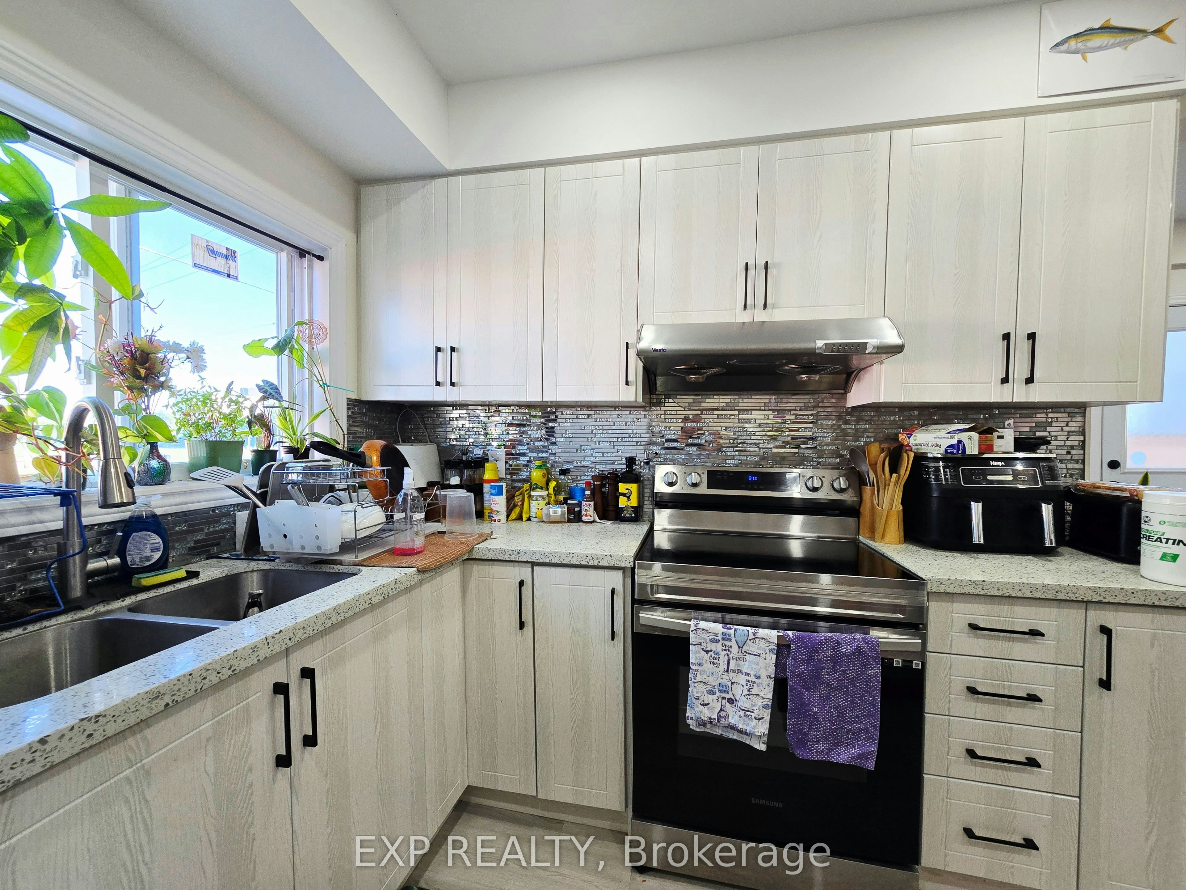 3-69 Vine Street, St. Catharines, ON, L2R 3X9 - 7
