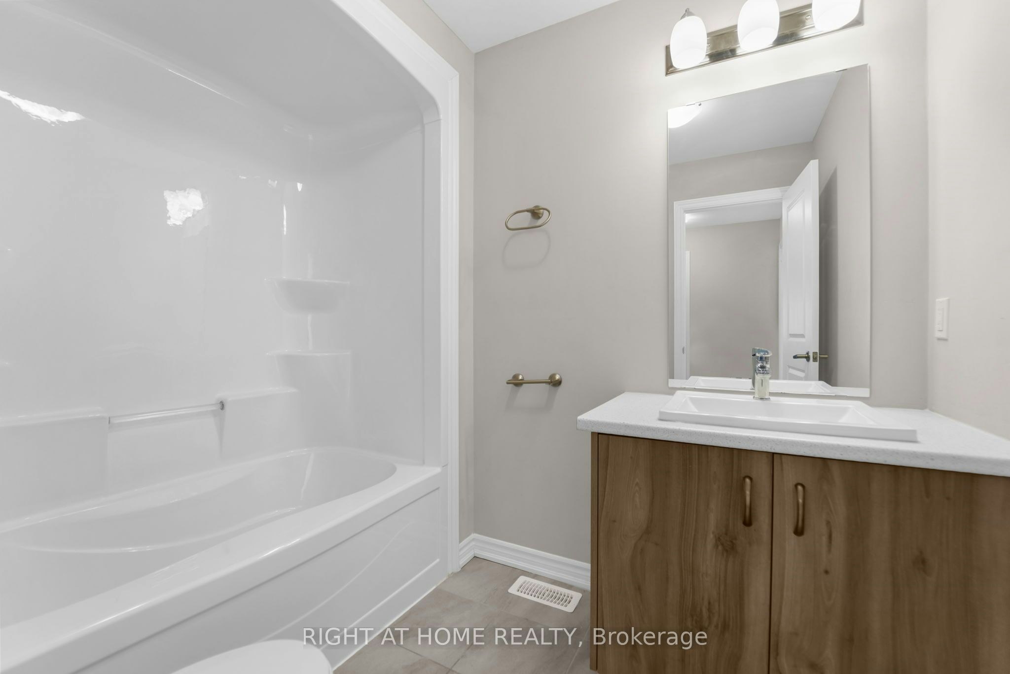 107 Louise Street, Welland, ON, L3B 0J8 - 22