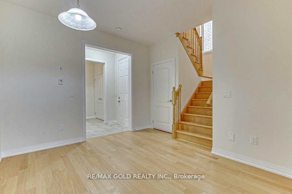 120 Huntingford Trail, Woodstock, ON, N4T 0M3 - 3