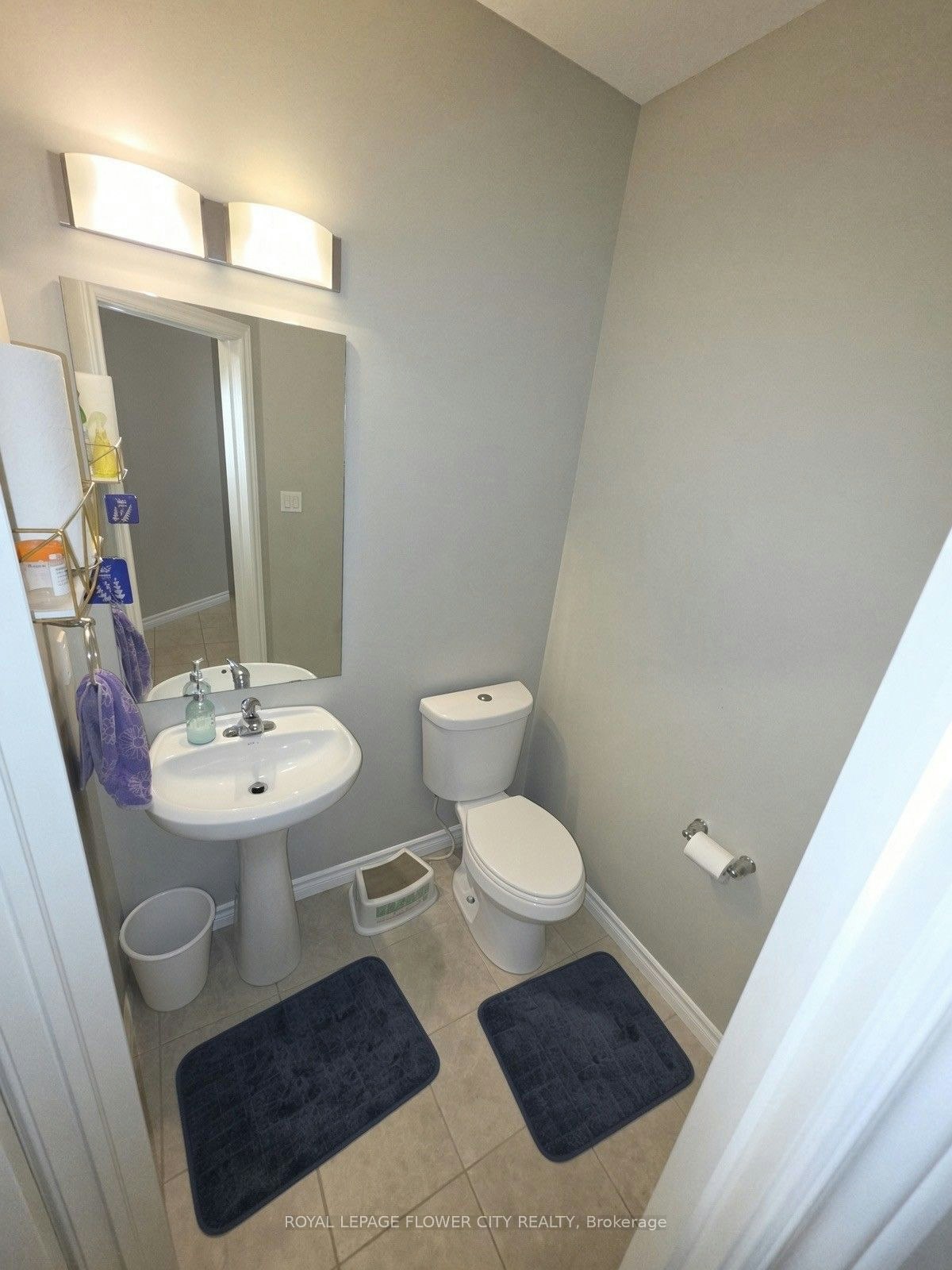 Upper level-412 Sophia Crescent, London, ON, N6G 0T4 - 11