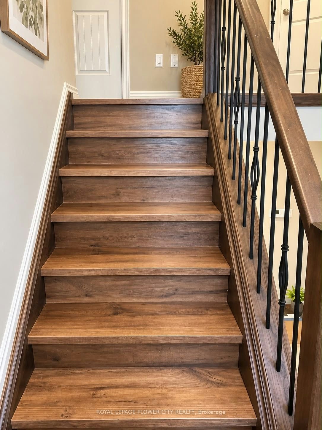 Upper level-412 Sophia Crescent, London, ON, N6G 0T4 - 4