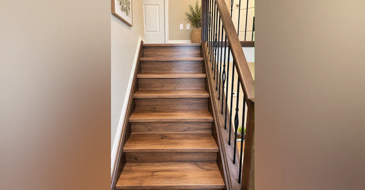 Upper level-412 Sophia Crescent, London, ON, N6G 0T4 - 4