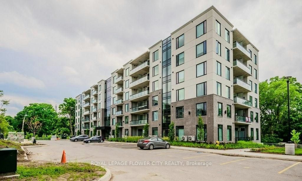 108-103 Roger Street, Waterloo, ON, N2J 0G2