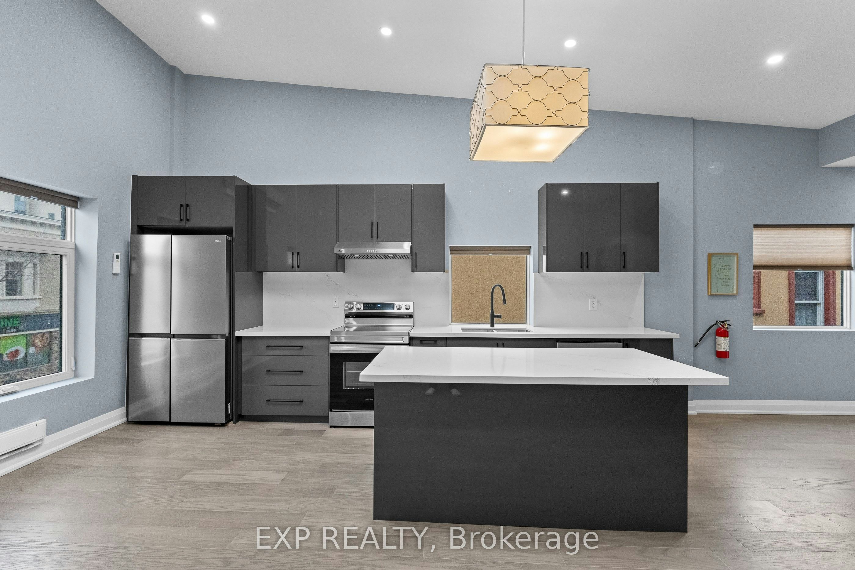 1-5850 Ferry Street, Niagara Falls, ON, L2G 1S9 - 4