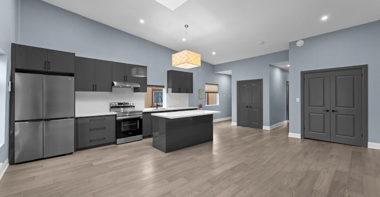 1-5850 Ferry Street, Niagara Falls, ON, L2G 1S9