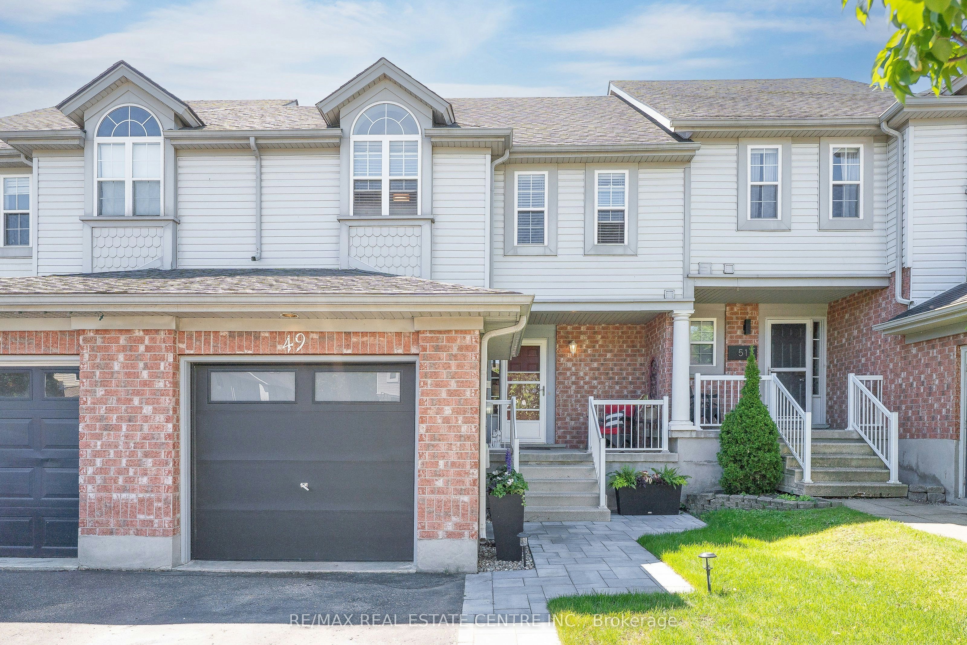 49 Elma Place, Cambridge, ON, N3C 4E6