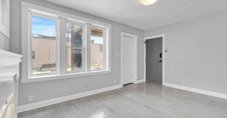 8-5 Fairholt Road N, Hamilton, ON, L8M 2S9 - 4