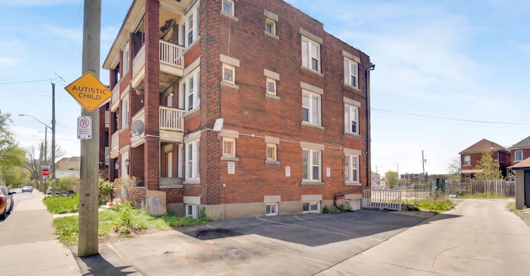 8-5 Fairholt Road N, Hamilton, ON, L8M 2S9 - 22