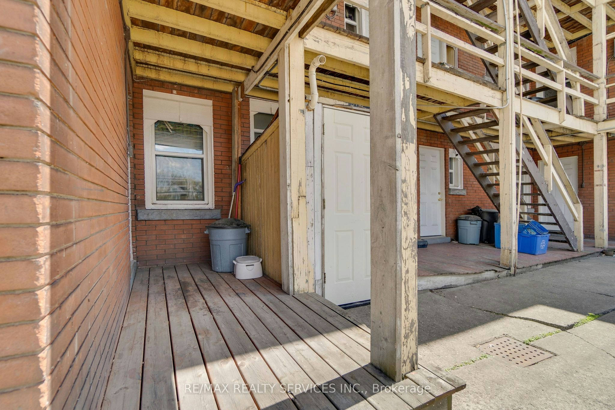 8-5 Fairholt Road N, Hamilton, ON, L8M 2S9 - 16