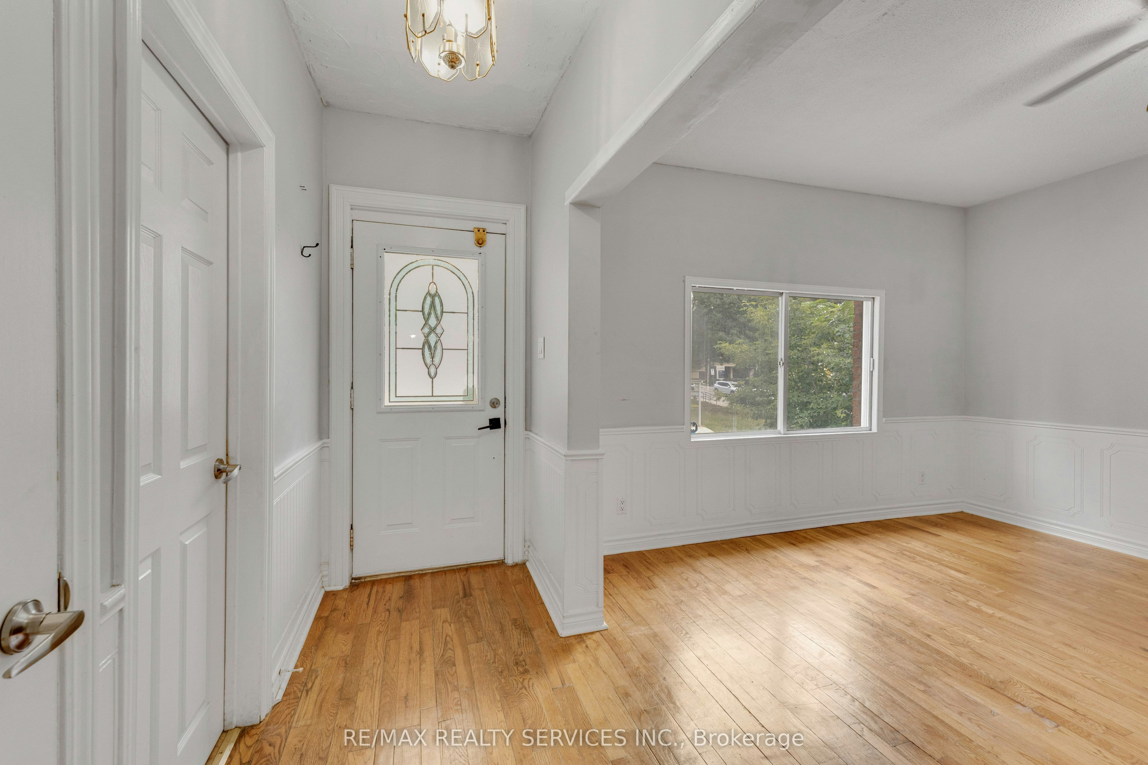 104 Hess Street S, Hamilton, ON, L8P 3N5 - 4